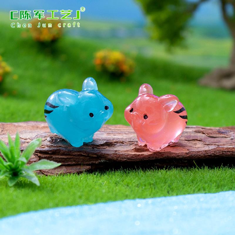 微景观创意夜光炫彩小野猪萌粒公仔 DIY装饰品配件迷你树脂小摆件