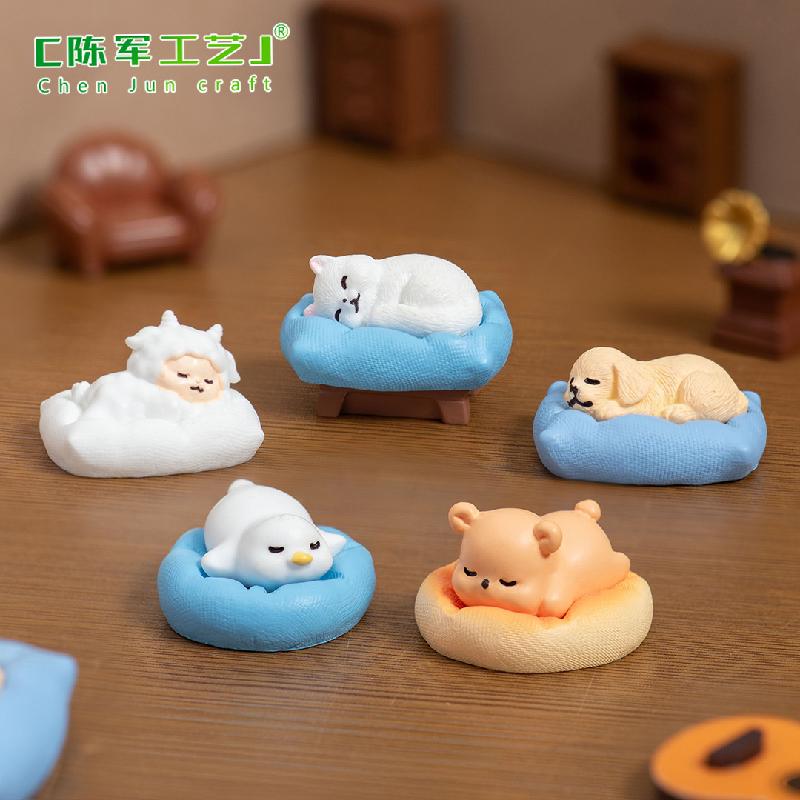 微景观创意可爱小狗睡觉小动物 DIY装饰品配件迷你车载桌面小摆件