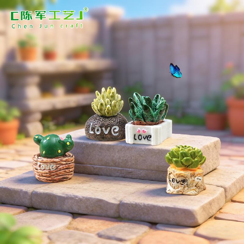 Tiểu cảnh LOVE và các nhân vật Zakka, trang trí cây cảnh (ZC-396)