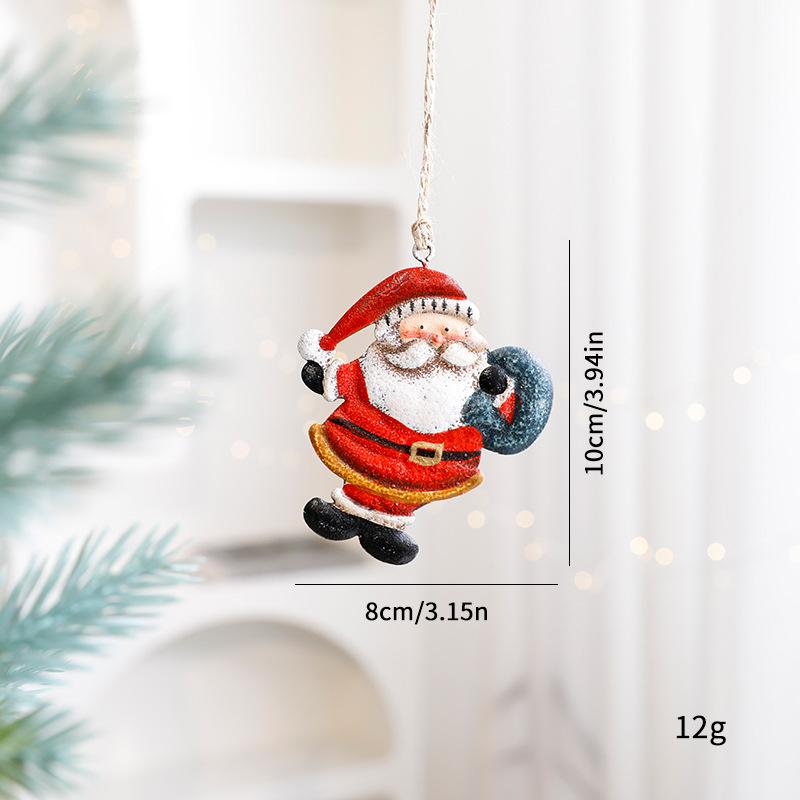 Trang trí Noel: Treo cây Noel ông già, người tuyết và tất