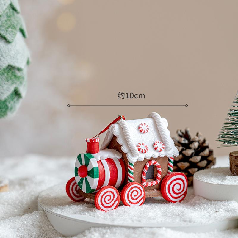 Trang trí Noel: Cây thông, chuông sáng tạo cho không gian ấm