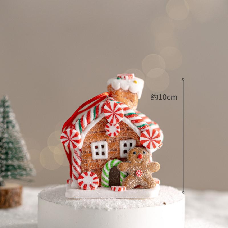 Trang trí Noel: Cây thông, chuông sáng tạo cho không gian ấm