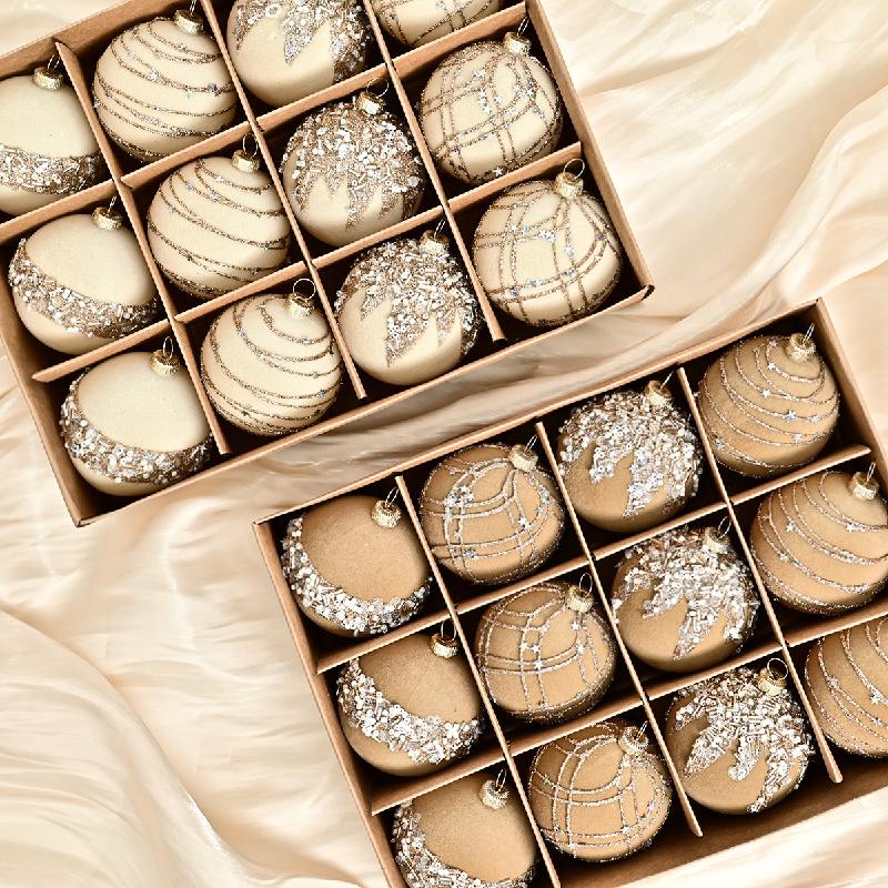 Trang trí Noel: Bóng nhung 6cm, gắn đá, trang trí tinh tế